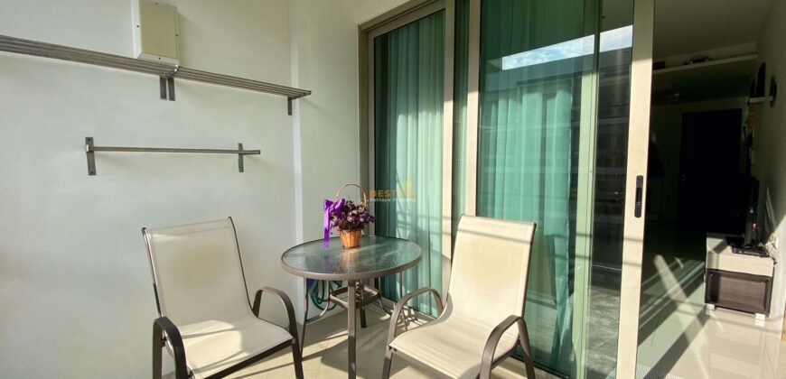 C009978 – Wongamat Condo For Sale