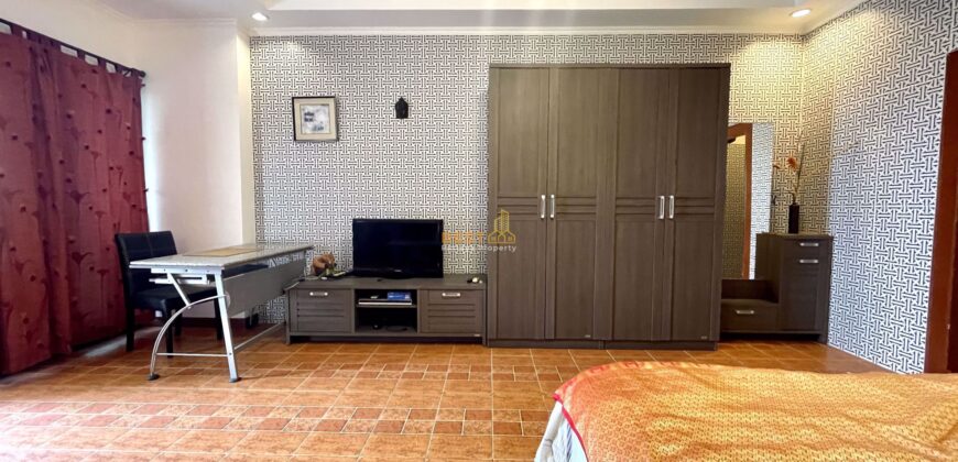 C009984 – Pratumnak Condo For Sale