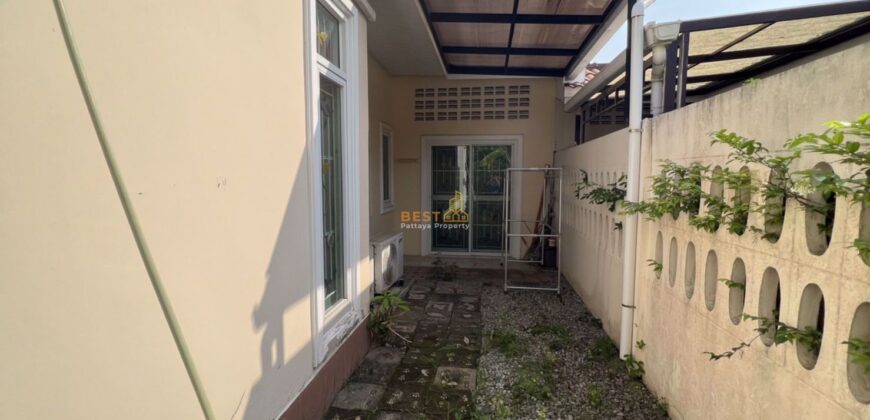 H010015 – East Pattaya Townhouse For Sale