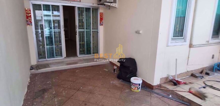 H010018 – East Pattaya Townhouse For Rent