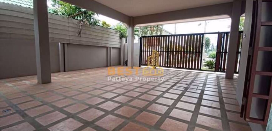 H010037 – East Pattaya Pool Villa For Sale