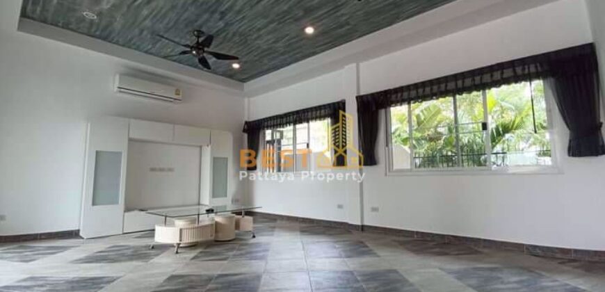 H010037 – East Pattaya Pool Villa For Sale