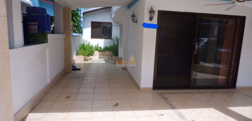 H010041 – Bang Lamung Townhouse For Sale