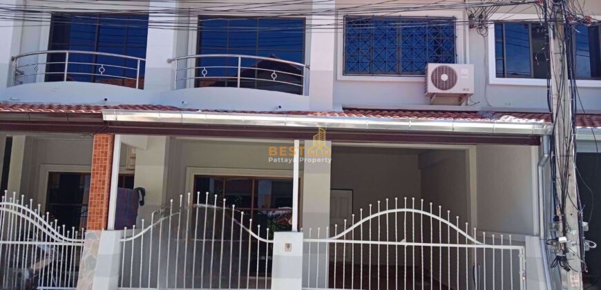 H010073 – East Pattaya Townhouse For Sale