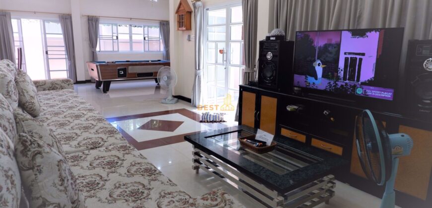 H010082 – East Pattaya Pool Villa For Rent