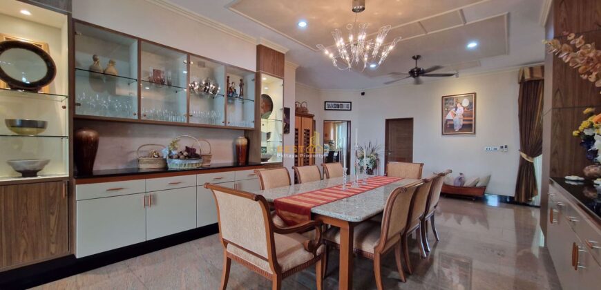 H010114 – East Pattaya Pool Villa For Sale