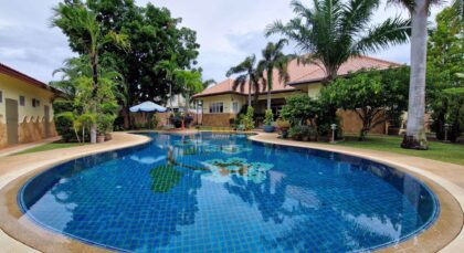 H010114 – East Pattaya Pool Villa For Sale