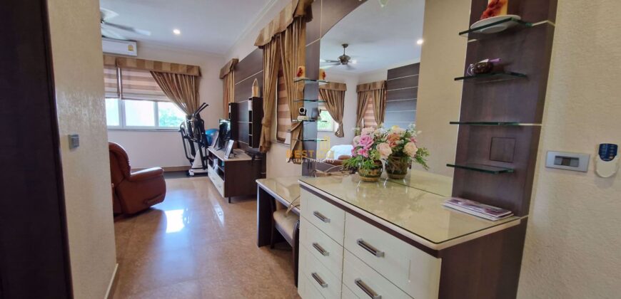 H010114 – East Pattaya Pool Villa For Sale