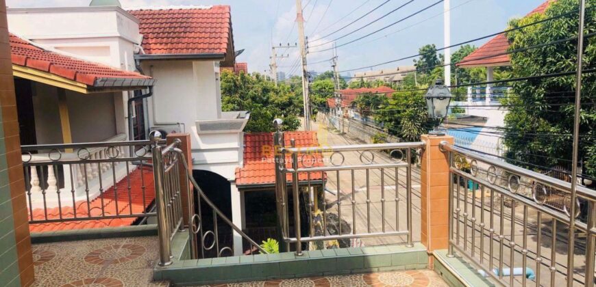 H010115 – East Pattaya Villa / Single House For Sale