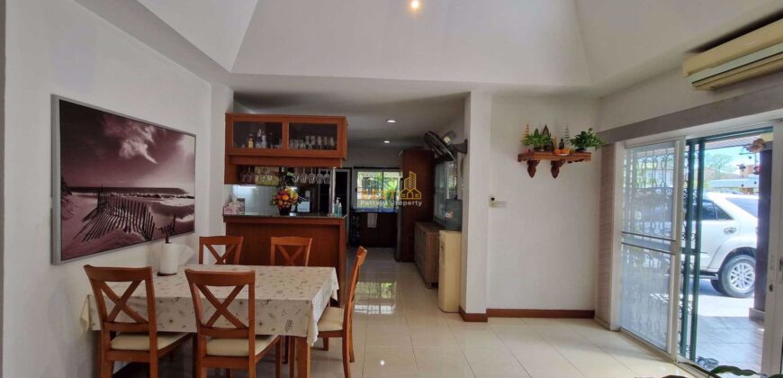 H010118 – East Pattaya Pool Villa For Sale