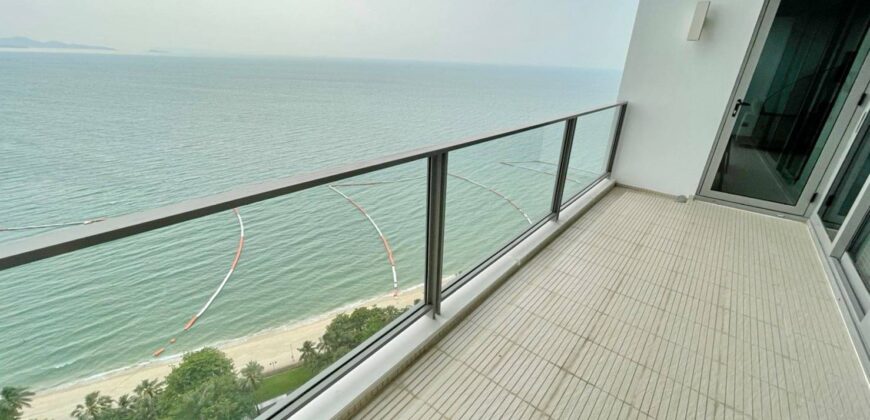 Luxury beachfront condo for Sale in North Point