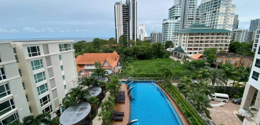 Studio Condo facing Pool view for Sale at Pratamnak