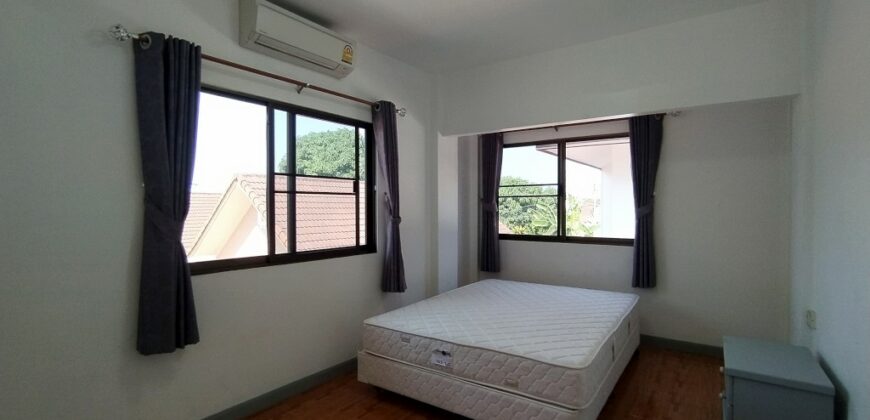 4 Bedroom House For Sale and Rent In Permsub Garden Resort, East Pattaya