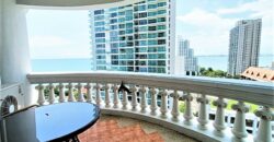 Beachfront condo for sale with tenant