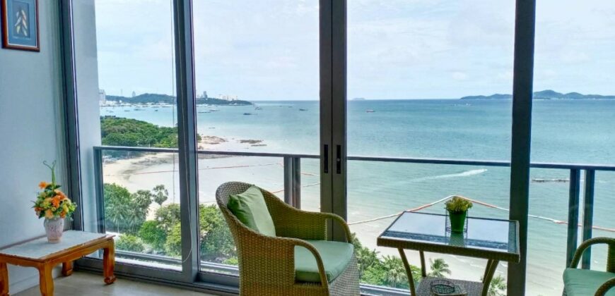 Luxury Beachfront Condo For Rent In North Point