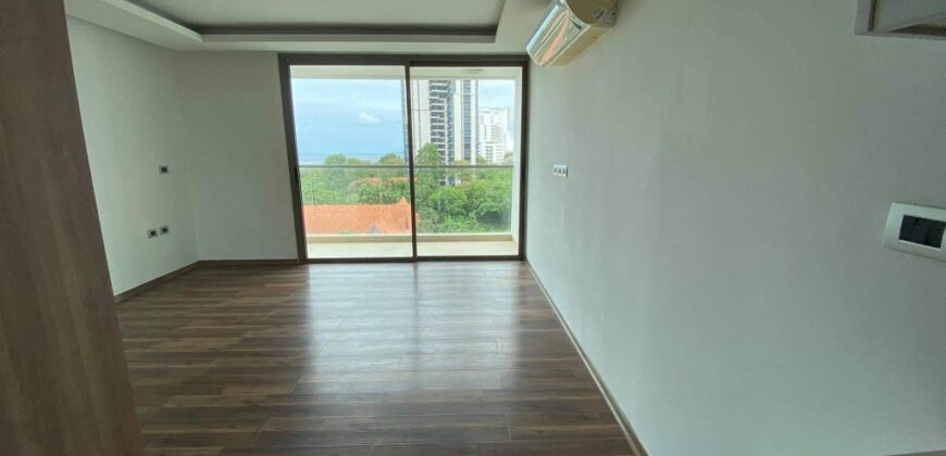 Studio Condo facing Pool view for Sale at Pratamnak