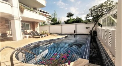 Little Norway Pool View Condo for Sale in Pratamnak