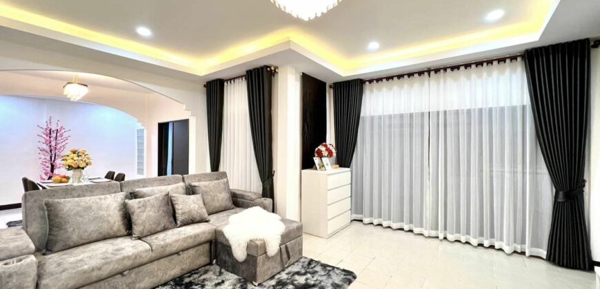 Beautiful House for sale at East Pattaya