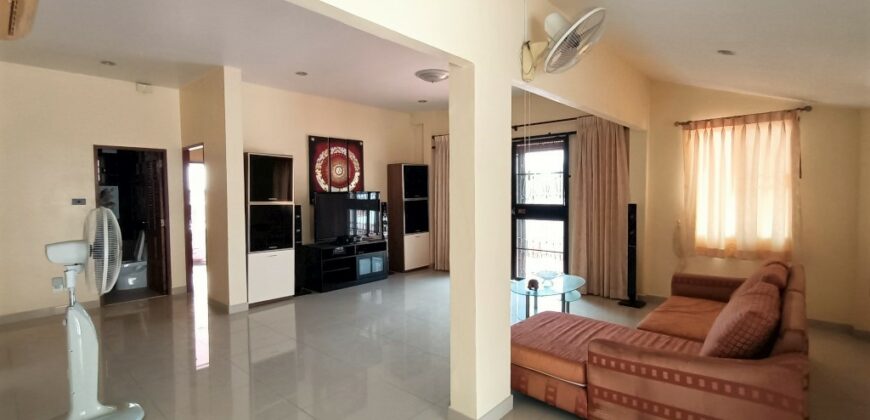 3 Bedroom House At Mabprachan Lake!