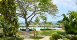 Beach-front condo for sale  in Baan Amphur