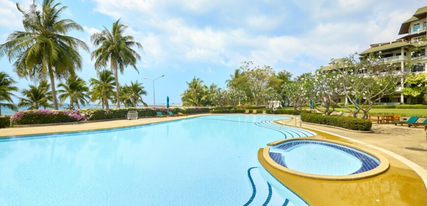 Beach-front condo for sale  in Baan Amphur