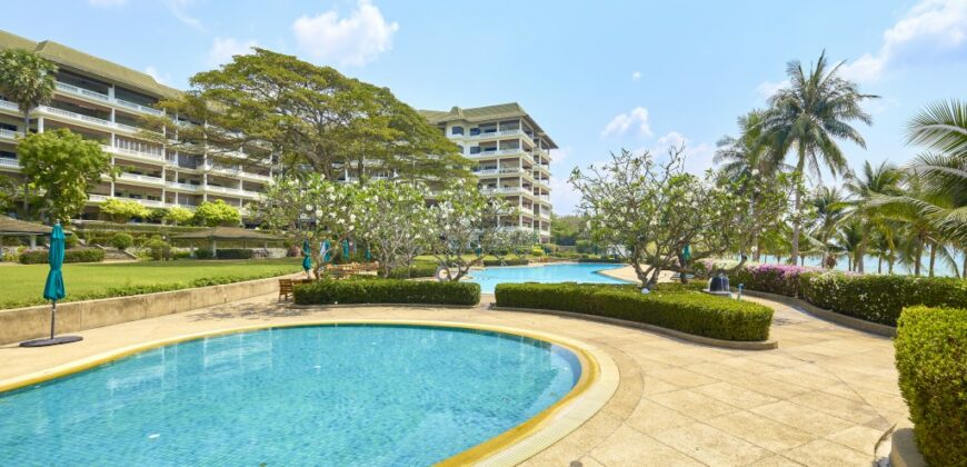 Beach-front condo for sale  in Baan Amphur