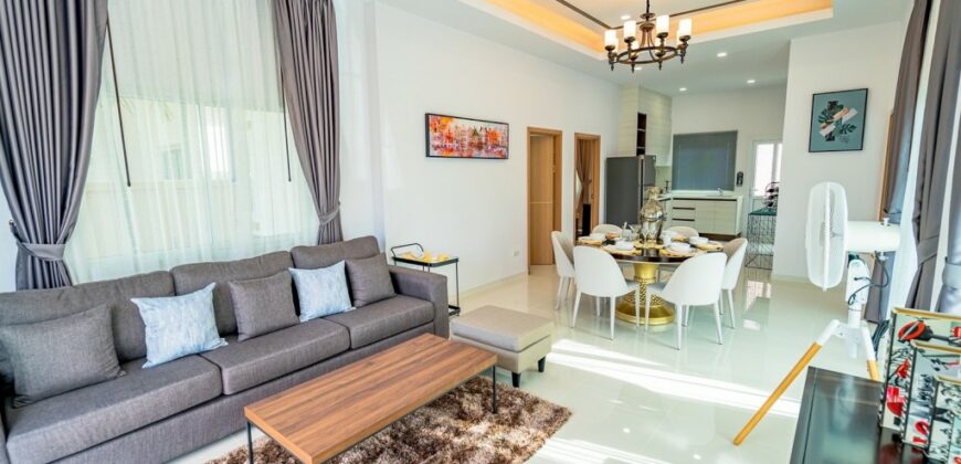 3 Bedrooms Pool Villa for Sale At Baan Dusit Garden