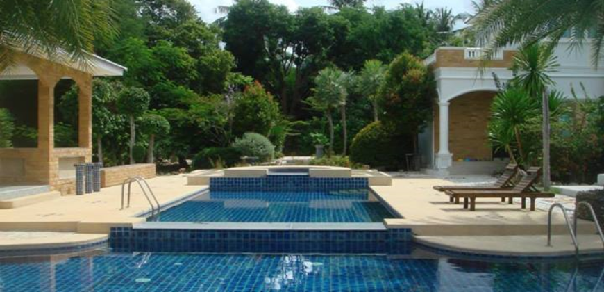 Country Estate for Sale in Bang Saray