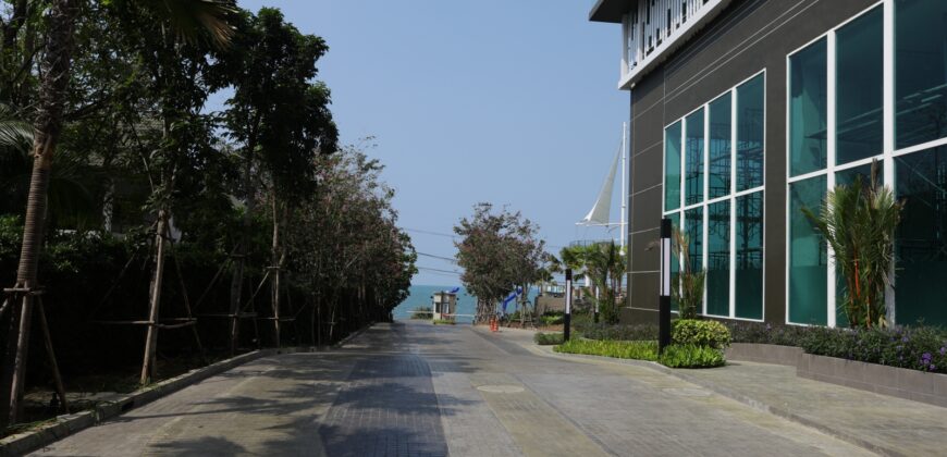 Unique beachfront condo for sale  Bang Saray Beach