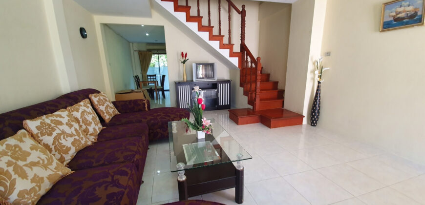 Townhouse 2 Bedroom for sale on Pratamnak Hill