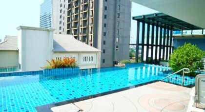 2 Bedroom Condo For Sale in Central Pattaya