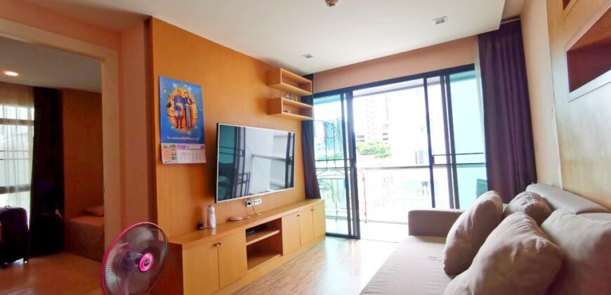 2 Bedroom Condo For Sale in Central Pattaya