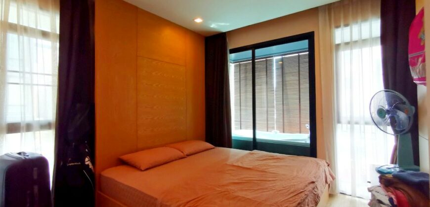 2 Bedroom Condo For Sale in Central Pattaya