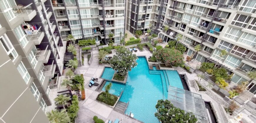 3 Bedrooms condo in Apus Central Pattaya