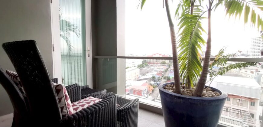 3 Bedrooms condo in Apus Central Pattaya