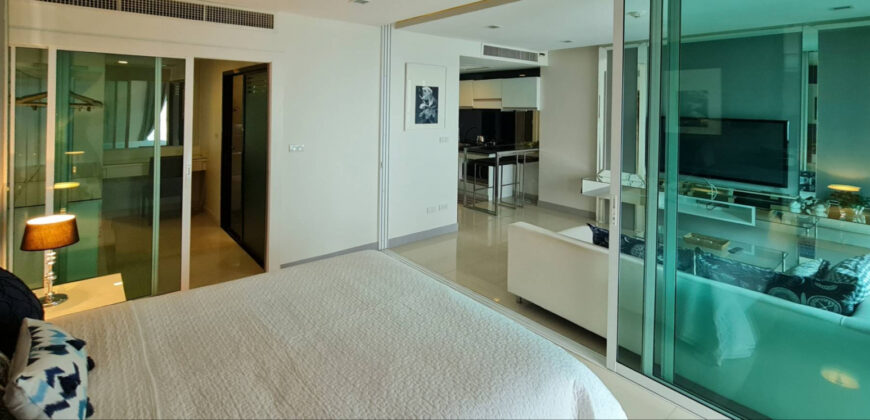 1 Bedroom Condo for sale in Sixty Six Condo