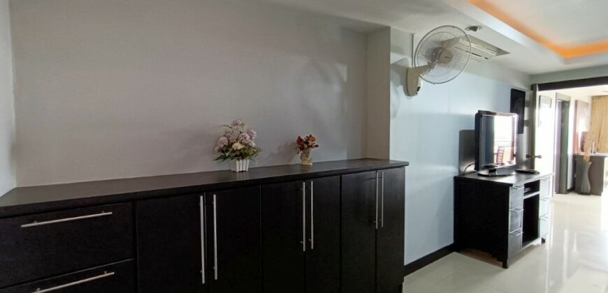 Sea view 2 bedrooms condo for in Central Pattaya