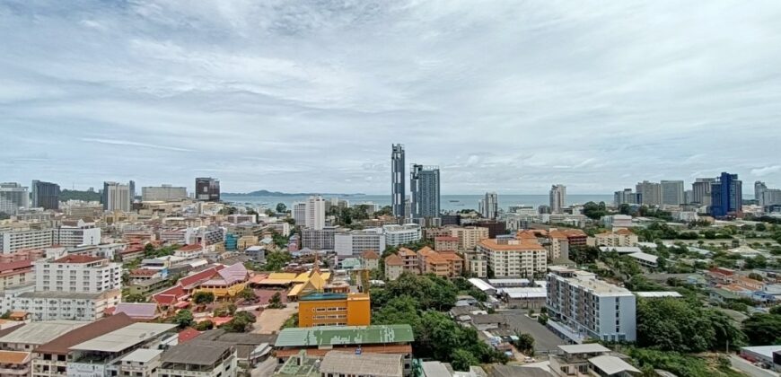 Sea view 2 bedrooms condo for in Central Pattaya