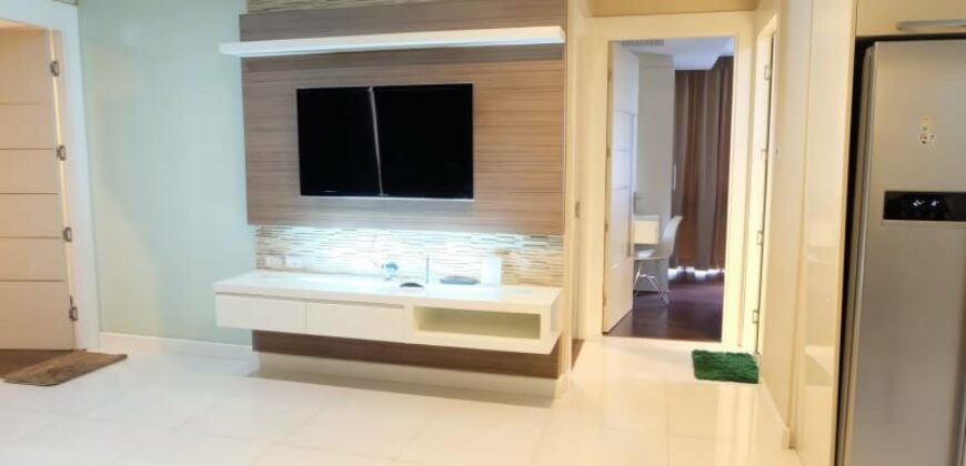 Pool view Condo for sale at Apus Condominium