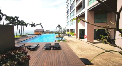 North shore condominium For sale