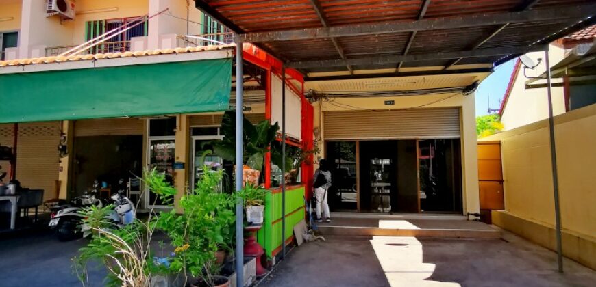 Commercial building For Sale or rent in East Pattaya