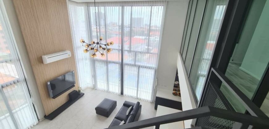 2 Bedrooms Duplex condominium for Rent in East Pattaya