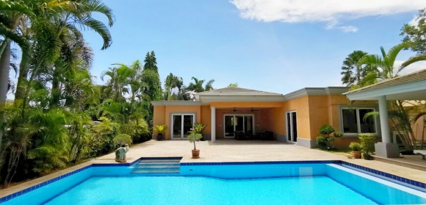 Pool Villa with 3 Bedrooms For Sale Or Rent at Siam Royal View