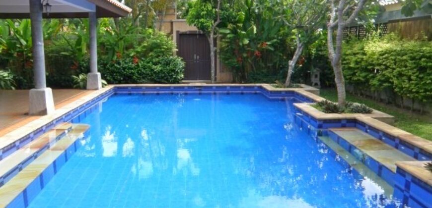 Private Pool Villa For Rent in East Pattaya