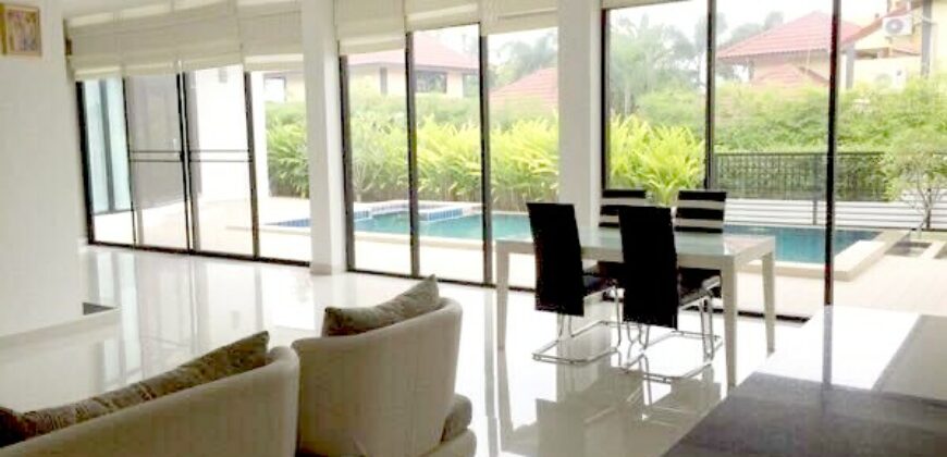 House and commercial Building for sale in East Pattaya