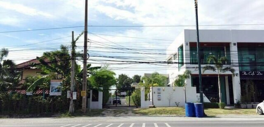 House and commercial Building for sale in East Pattaya