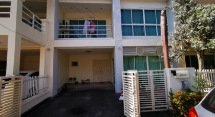 Beautiful townhouse for sale in East Pattaya