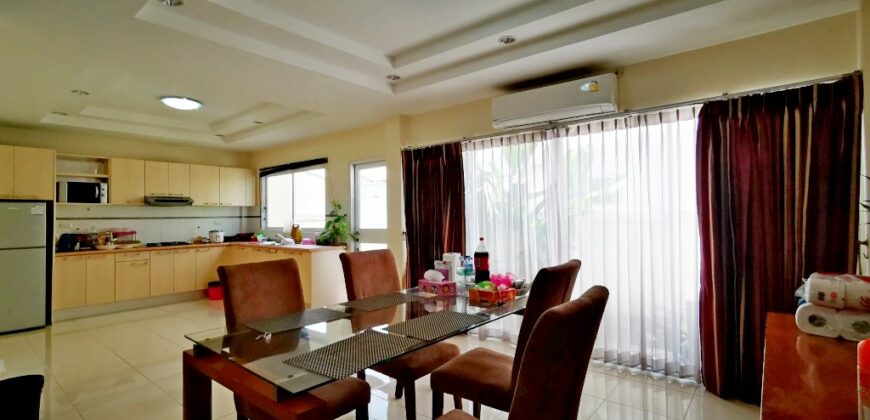 Beautiful townhouse for sale in East Pattaya