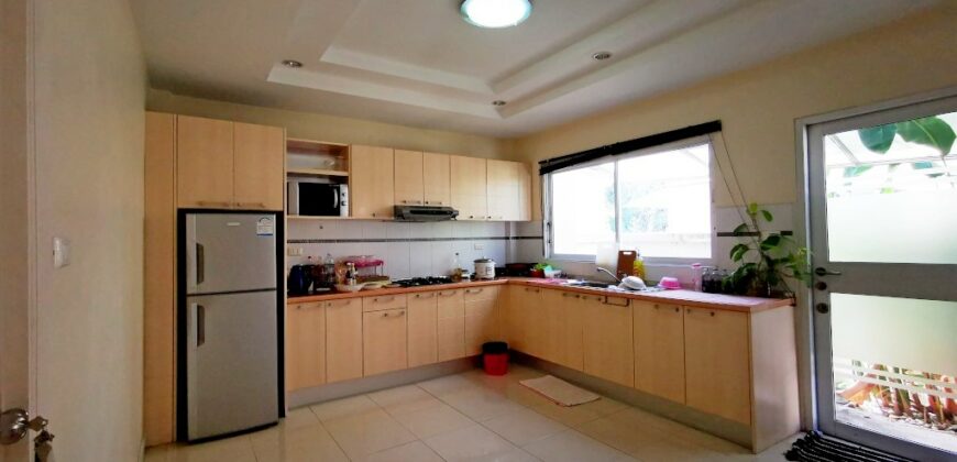 Beautiful townhouse for sale in East Pattaya