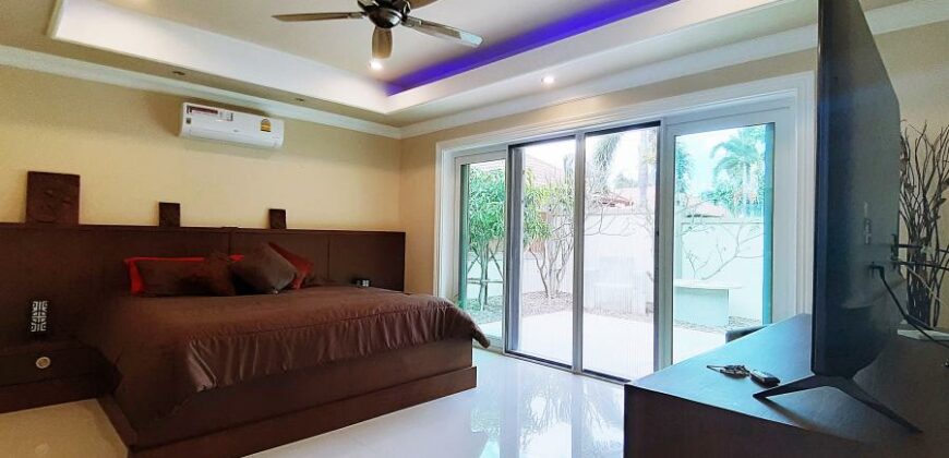 5 Bedroom House For Sale With Private Pool In East Pattaya